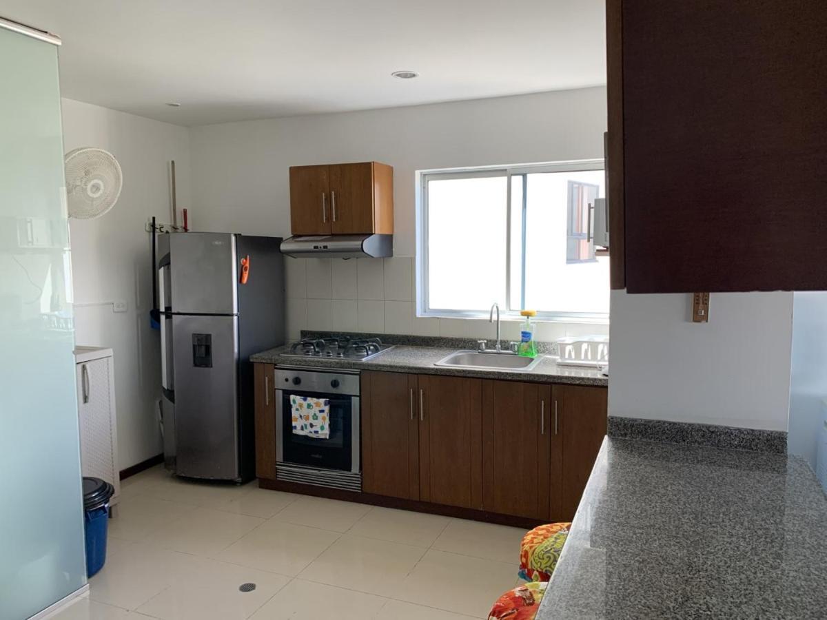 Apartamento Mirador Del Laguito Cartagena Luaran gambar